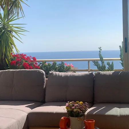 In With Beautiful Sea View דירה *